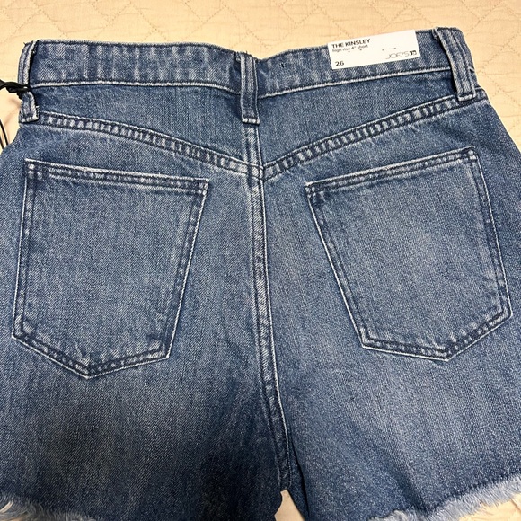 Joes jeans brand new denim shorts size 26 - Picture 3 of 4